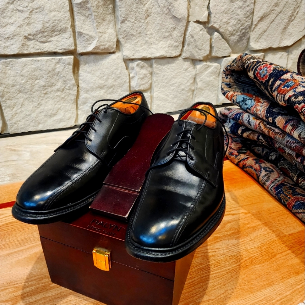 Allen Edmonds Hillcrest